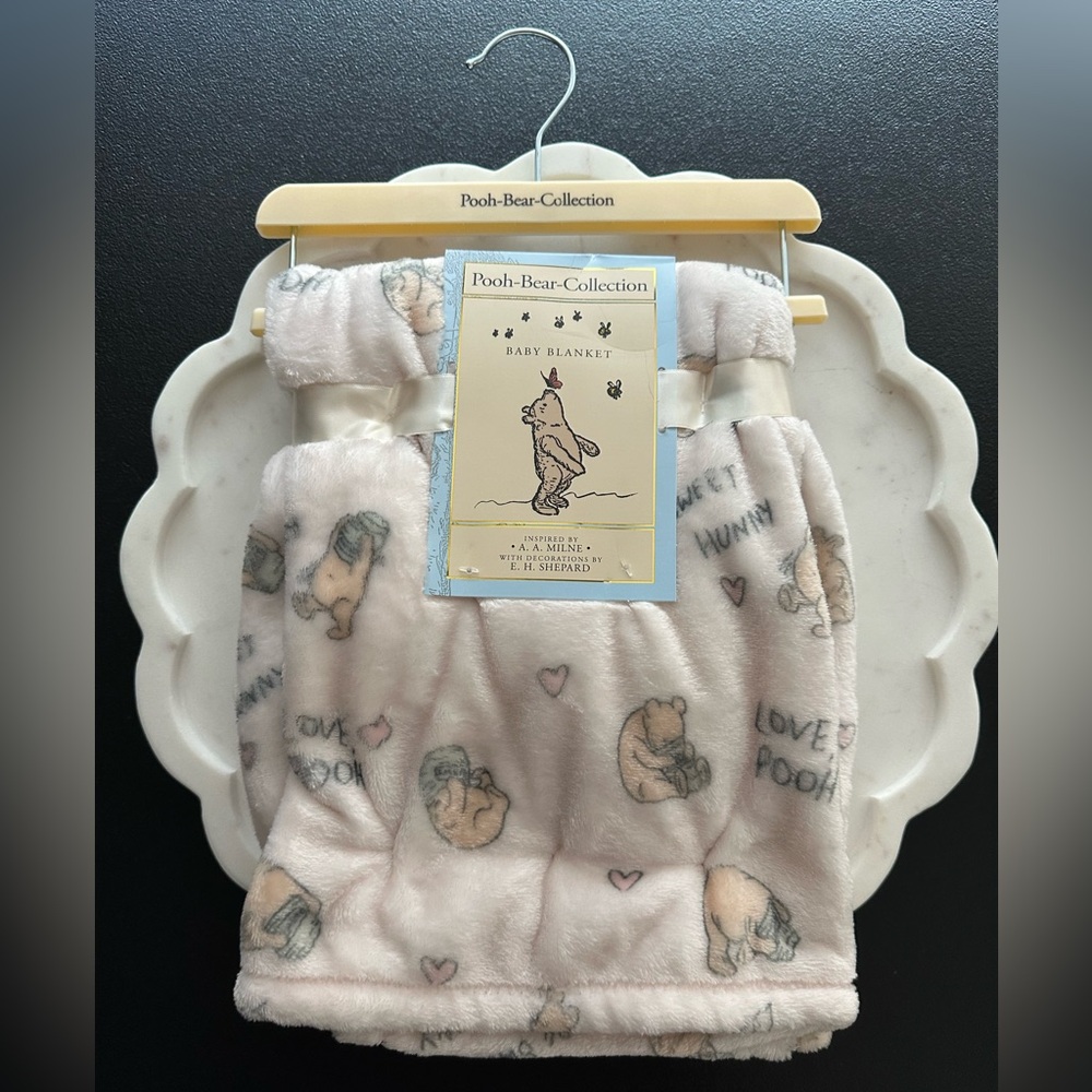 Pooh-Bear-Collection ~ Pink Love Pooh Baby Blanket